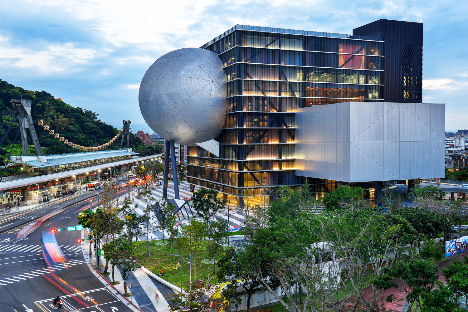 OMA CELEBRATE TAIPEI PERFORMING ARTS CENTRE OPENING
