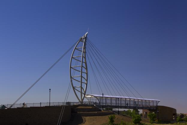 Iconic leaf-shaped bridge opens in Lone Tree